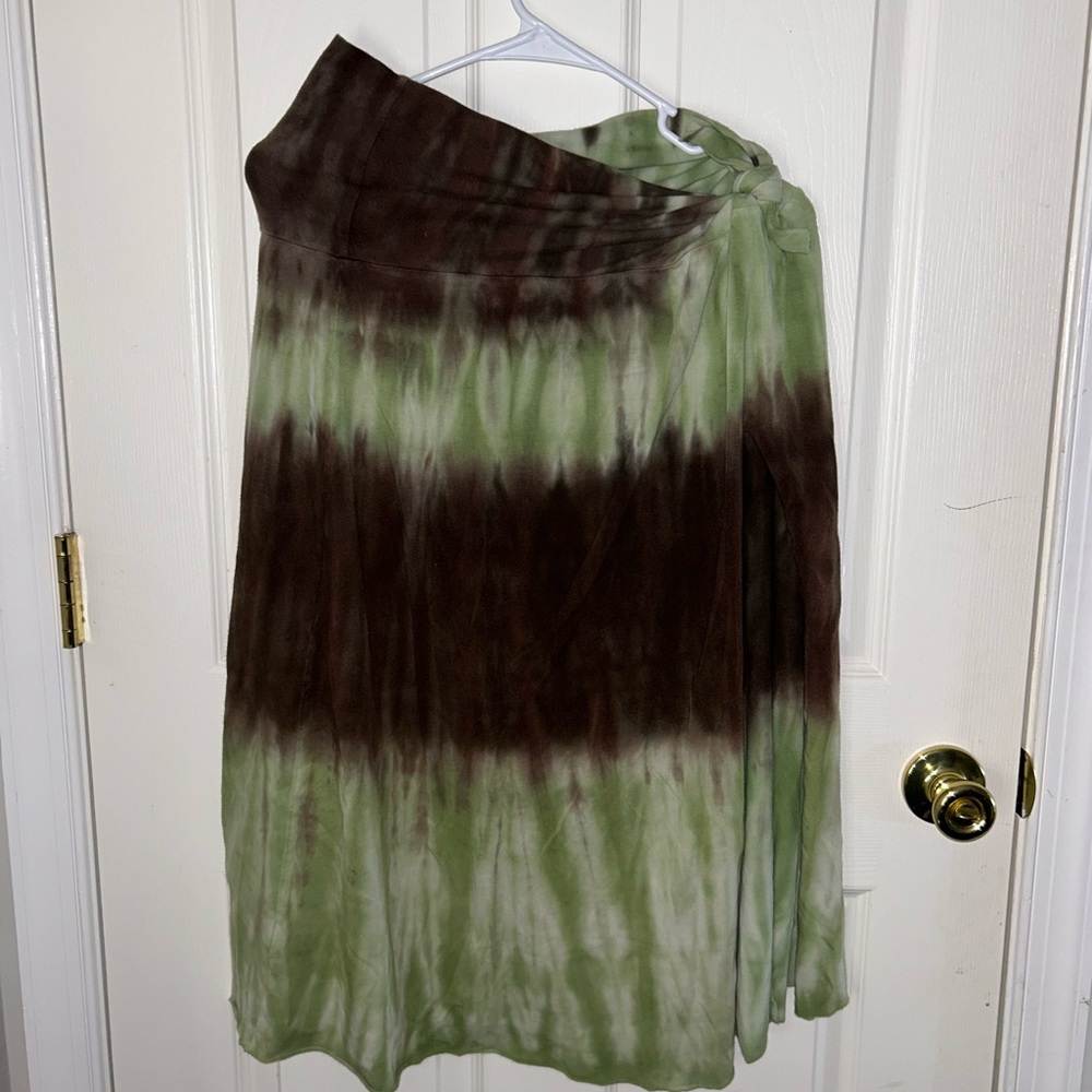 Womans tye dye skirt